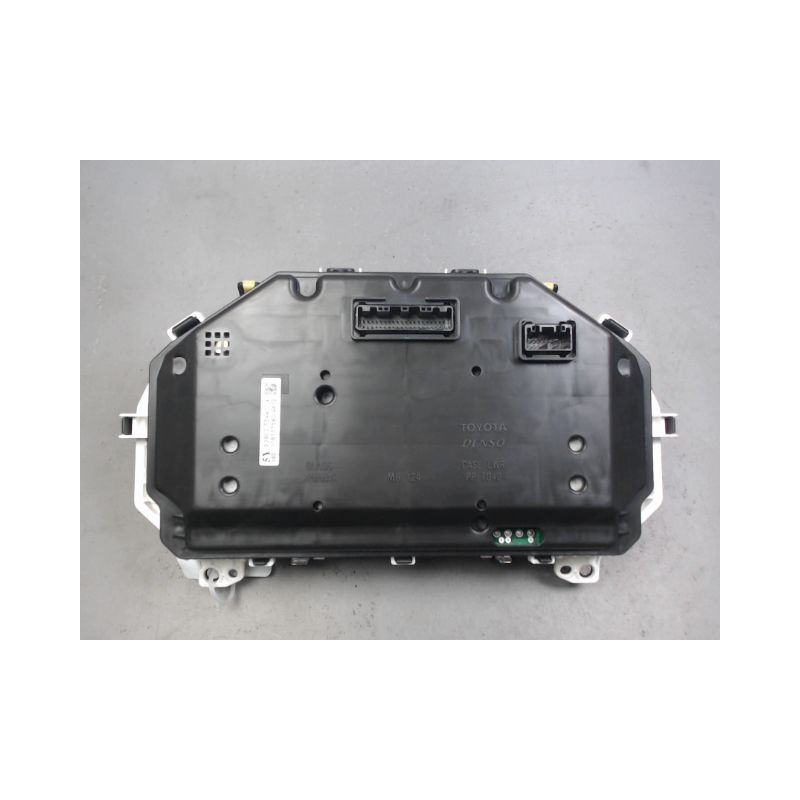 BLOC COMPTEURS TOYOTA YARIS