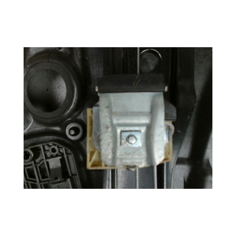 MECANISME+MOTEUR LEVE-GLACE AVANT DROIT MERCEDES CLASSE B