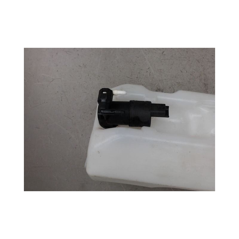 RESERVOIR LAVE-GLACE AVANT RENAULT ZOE