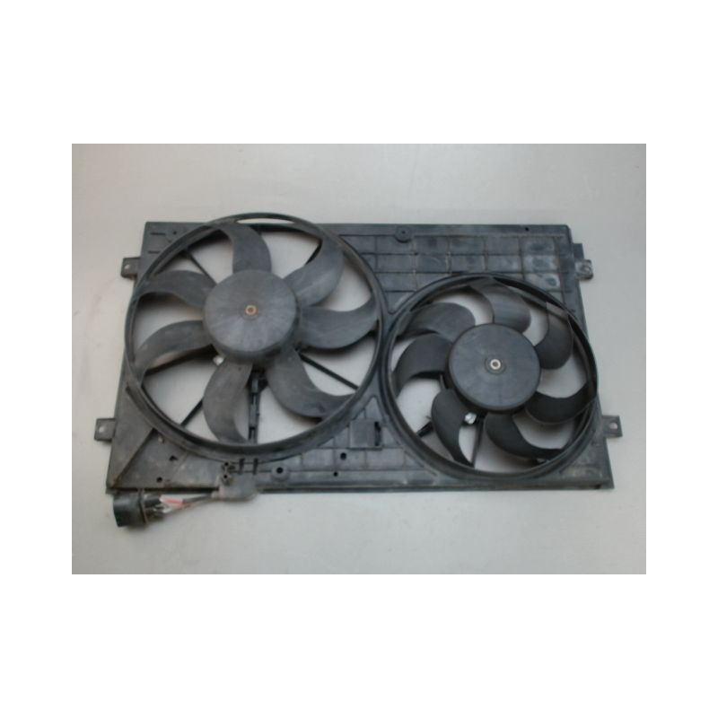 MOTEUR VENTILATEUR RADIATEUR VOLKSWAGEN TOURAN