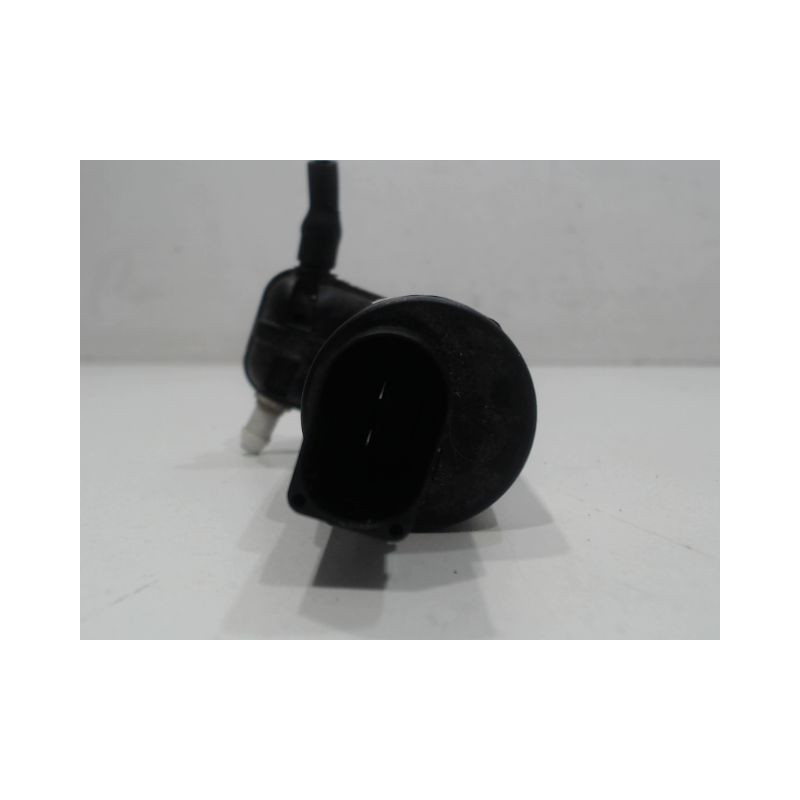 POMPE LAVE-GLACE AVANT CHEVROLET ORLANDO