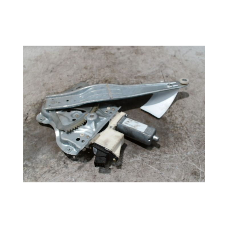 MECANISME+MOTEUR LEVE-GLACE ARRIERE GAUCHE TOYOTA COROLLA 2004-