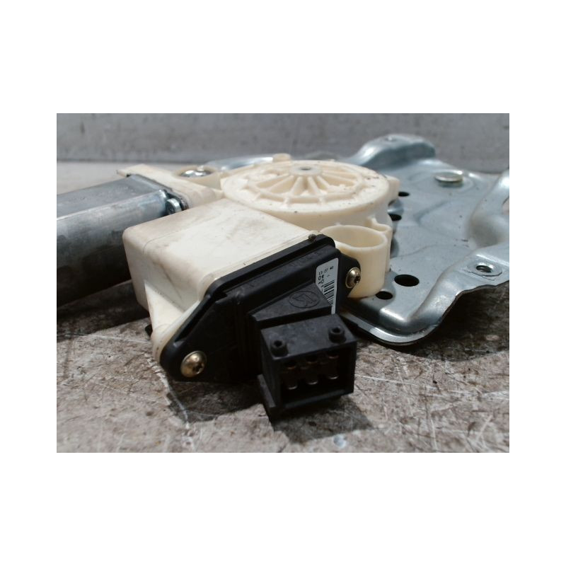 MECANISME+MOTEUR LEVE-GLACE ARRIERE GAUCHE TOYOTA COROLLA 2004-