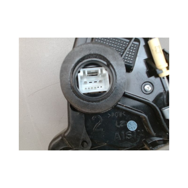 SYSTEME CONDAMNATION AVANT GAUCHE TOYOTA RAV4