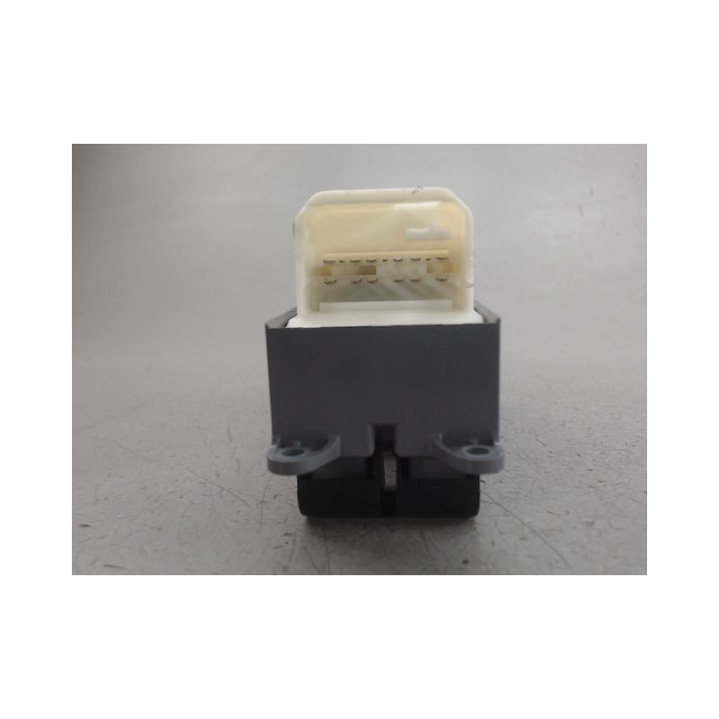 COMMANDE LEVE-GLACE PORTE AVG TOYOTA RAV4