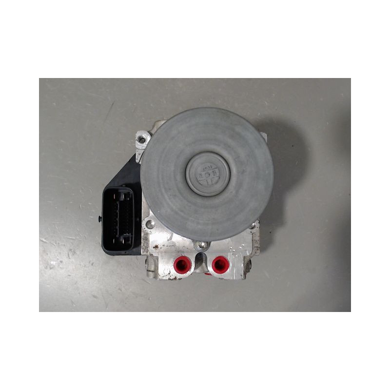 UNITE HYDRAULIQUE ABS TOYOTA RAV4