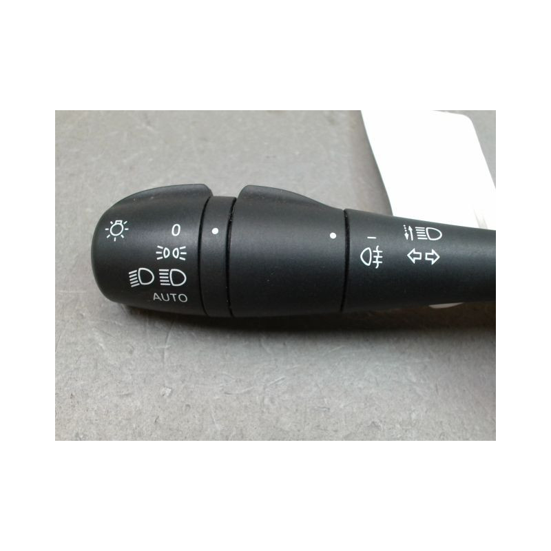 COMMANDE ECLAIRAGE RENAULT CLIO IV Phase 1 2012-...