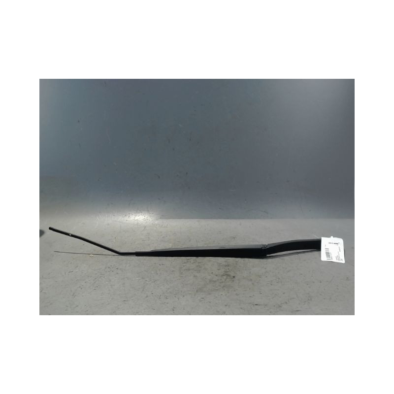 BRAS ESSUIE-GLACE AVANT DROIT RENAULT CLIO 4