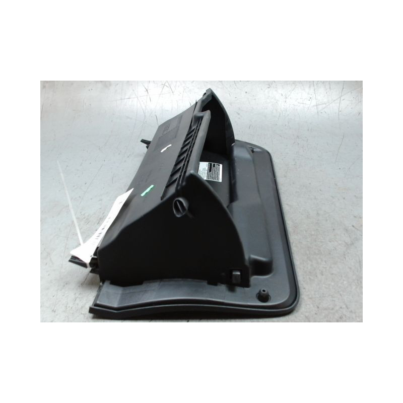 BOITE A GANTS TOYOTA YARIS