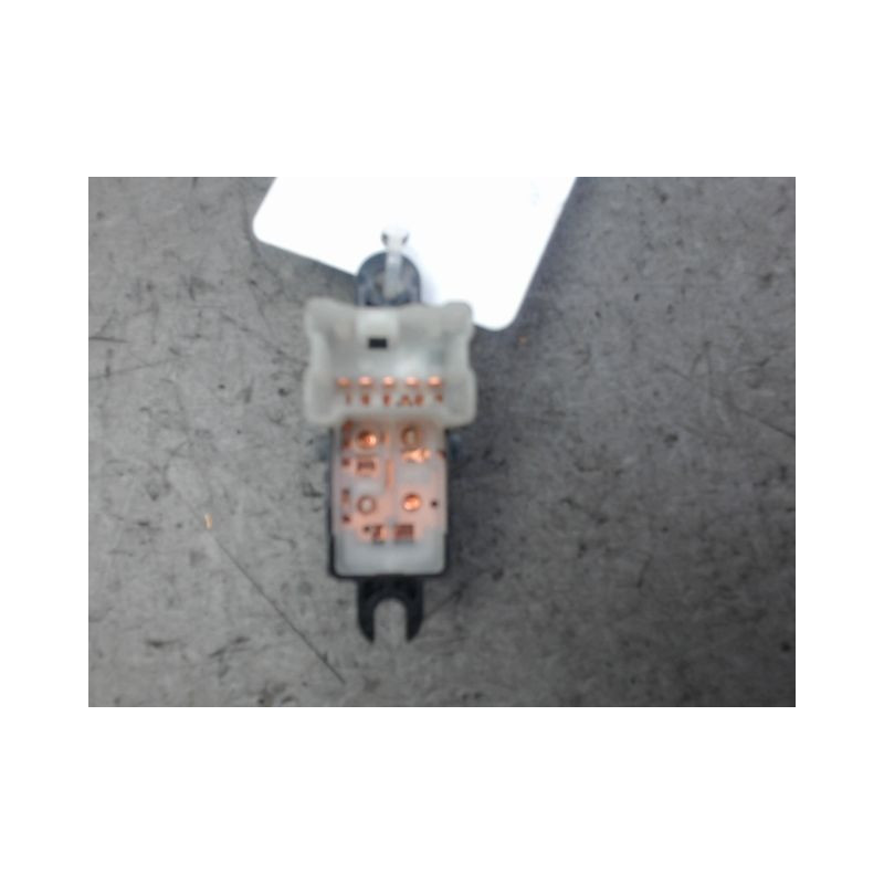 COMMANDE LEVE-GLACE PORTE ARD NISSAN QASHQAI