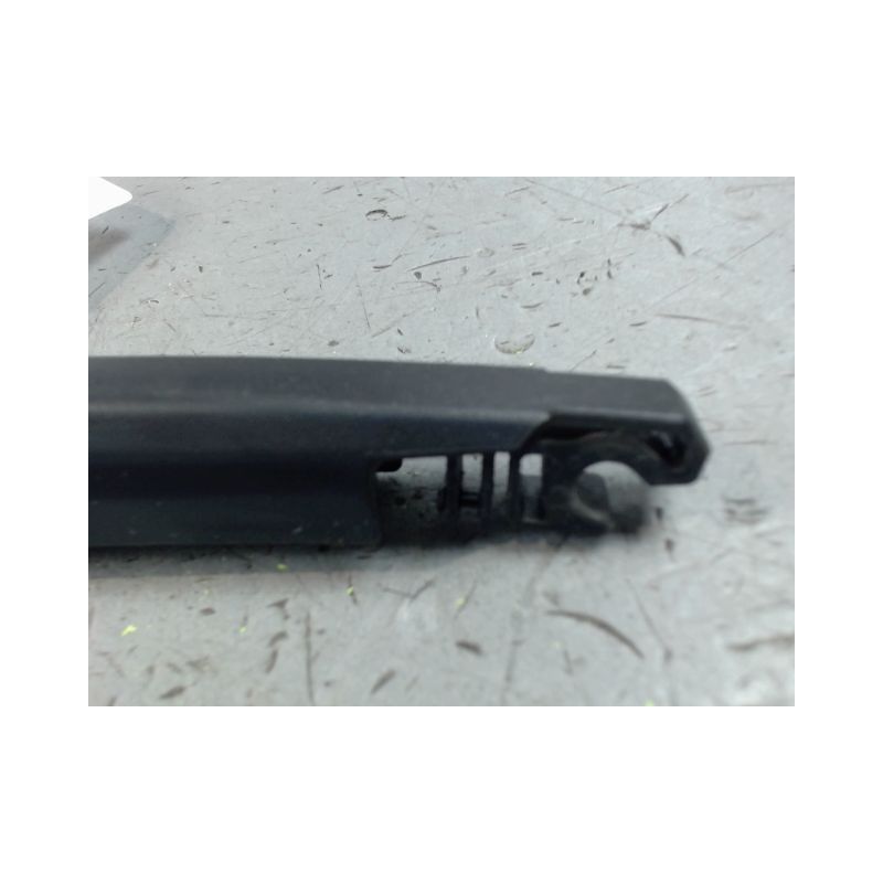 BRAS ESSUIE-GLACE ARRIERE HYUNDAI I20