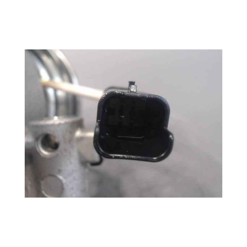 COMPRESSEUR AIR CONDITIONNE PEUGEOT 108