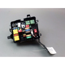 PLATINE FUSIBLE AV