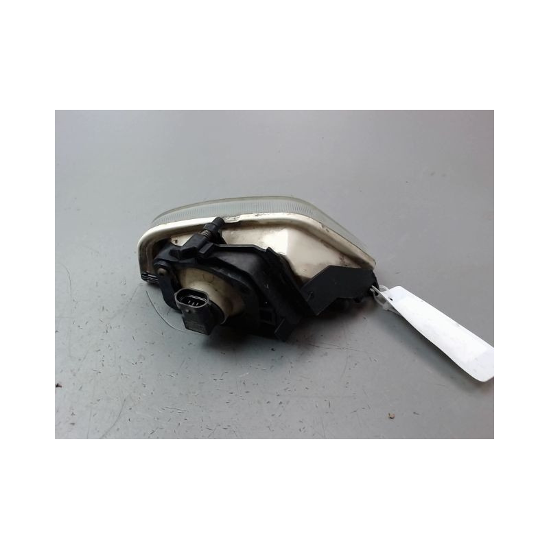 PHARE ANTIBROUILLARD AVANT DROIT FORD FOCUS I 1998-2004