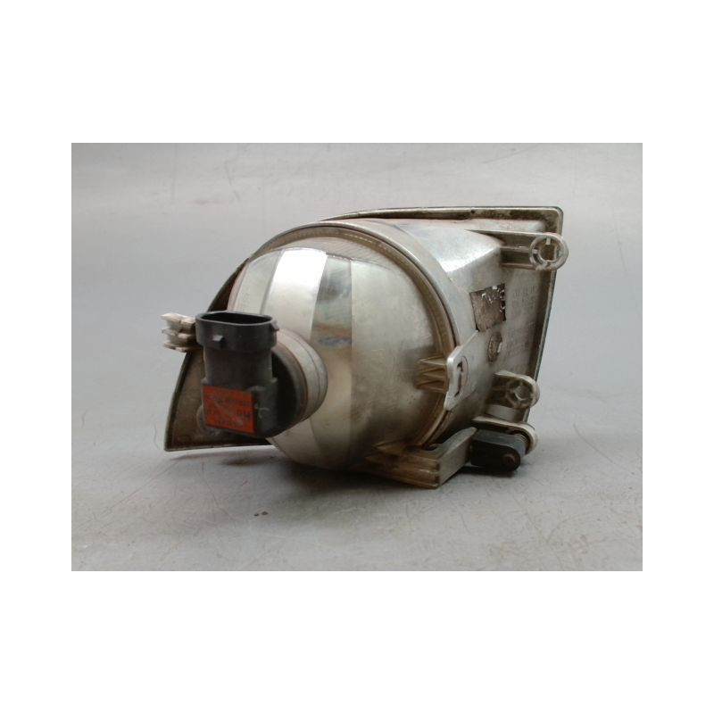 PHARE ANTIBROUILLARD AVANT DROIT SKODA ROOMSTER