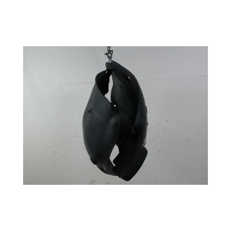 PARE-BOUE AVANT DROIT RENAULT SCENIC II PH2 2006-