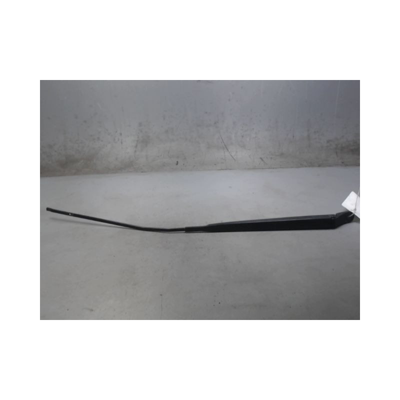 BRAS ESSUIE-GLACE AVANT DROIT RENAULT CLIO III 2009-
