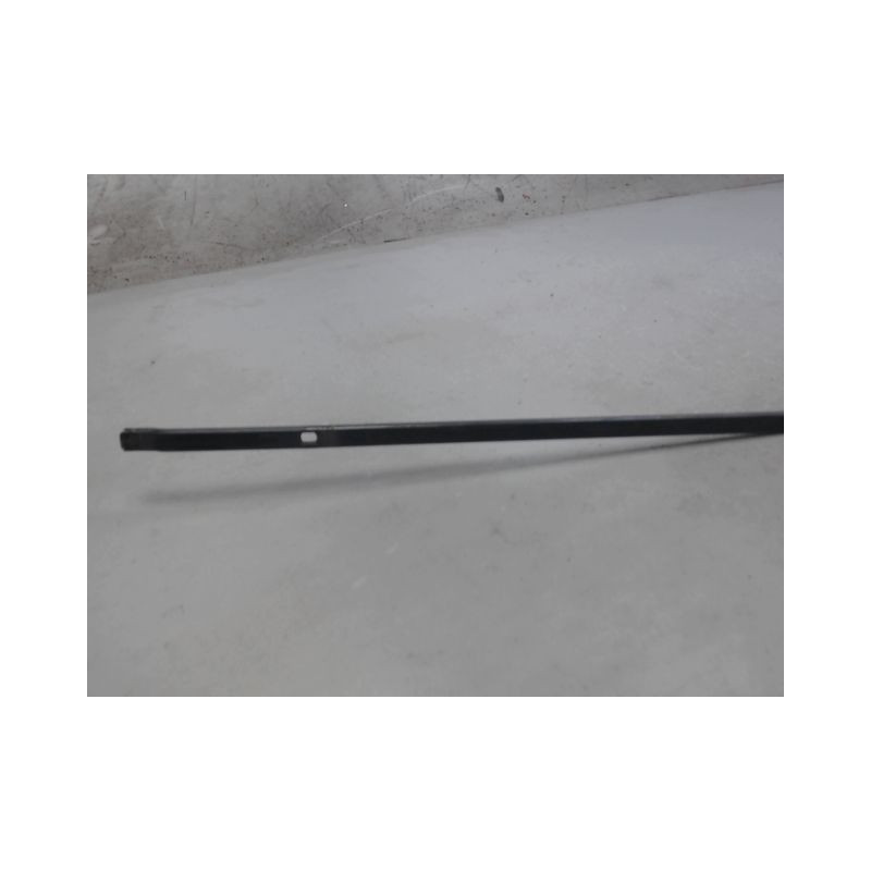 BRAS ESSUIE-GLACE AVANT DROIT RENAULT CLIO III 2009-