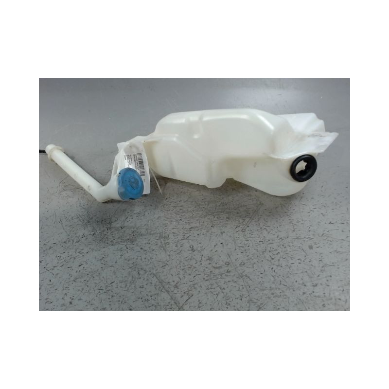 RESERVOIR LAVE-GLACE AVANT NISSAN QHASQAI 2007-