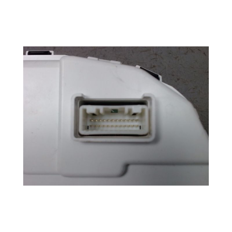BLOC COMPTEURS MITSUBISHI OUTLANDER