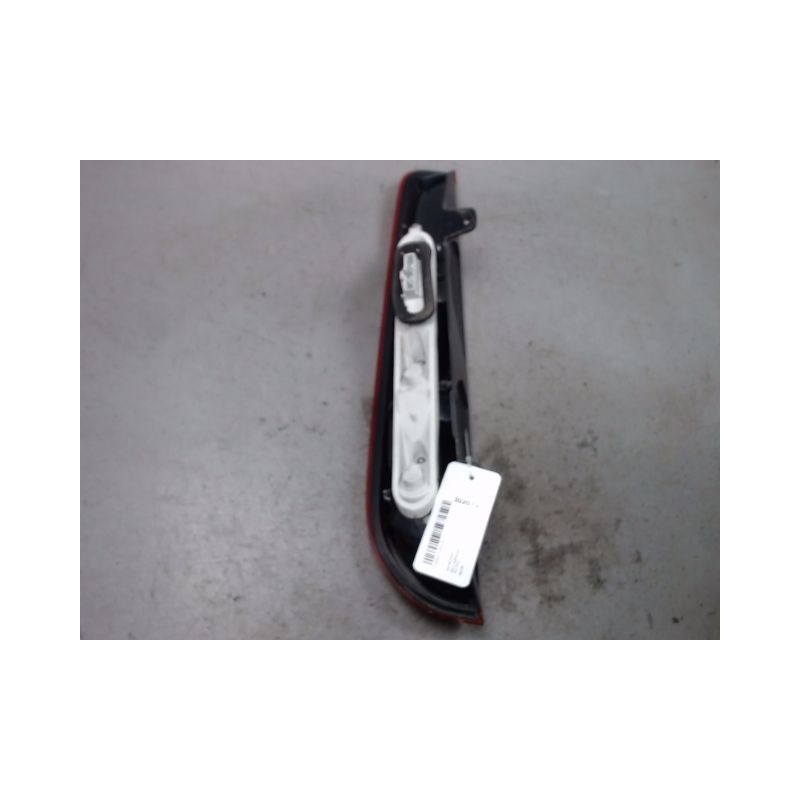 FEU ARRIERE DROIT FORD FOCUS 2008-