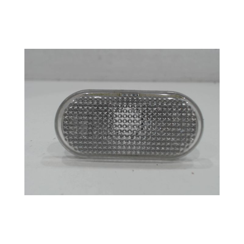 REPETITEUR AILE DROIT RENAULT TWINGO