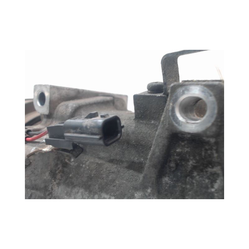 COMPRESSEUR AIR CONDITIONNE DACIA SANDERO