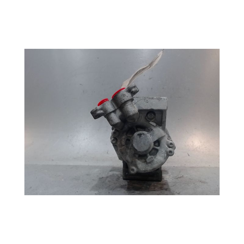 COMPRESSEUR AIR CONDITIONNE DACIA SANDERO