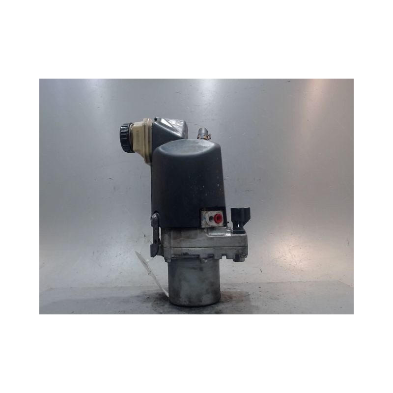 POMPE DIRECTION ASSISTEE RENAULT LAGUNA