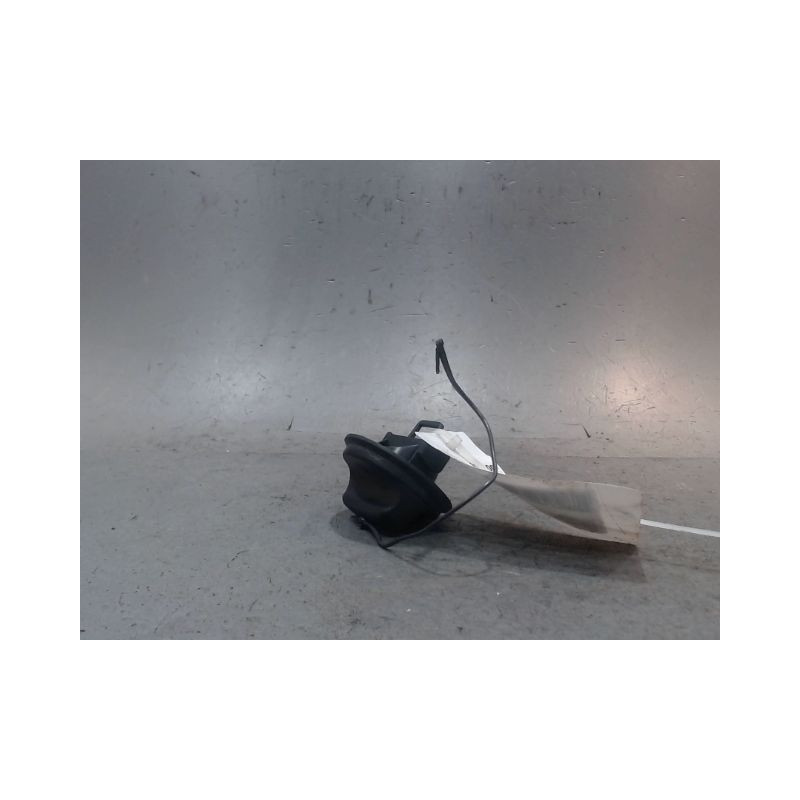 BOUCHON RESERVOIR A CARBURANT RENAULT CLIO