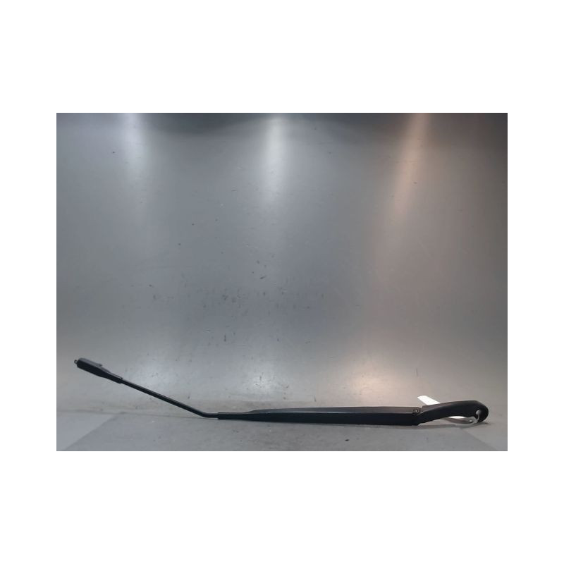 BRAS ESSUIE-GLACE AVANT DROIT NISSAN QASHQAI