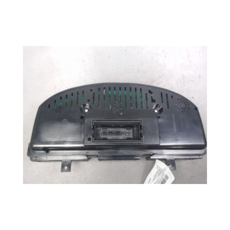 BLOC COMPTEURS VOLKSWAGEN PASSAT 2005-