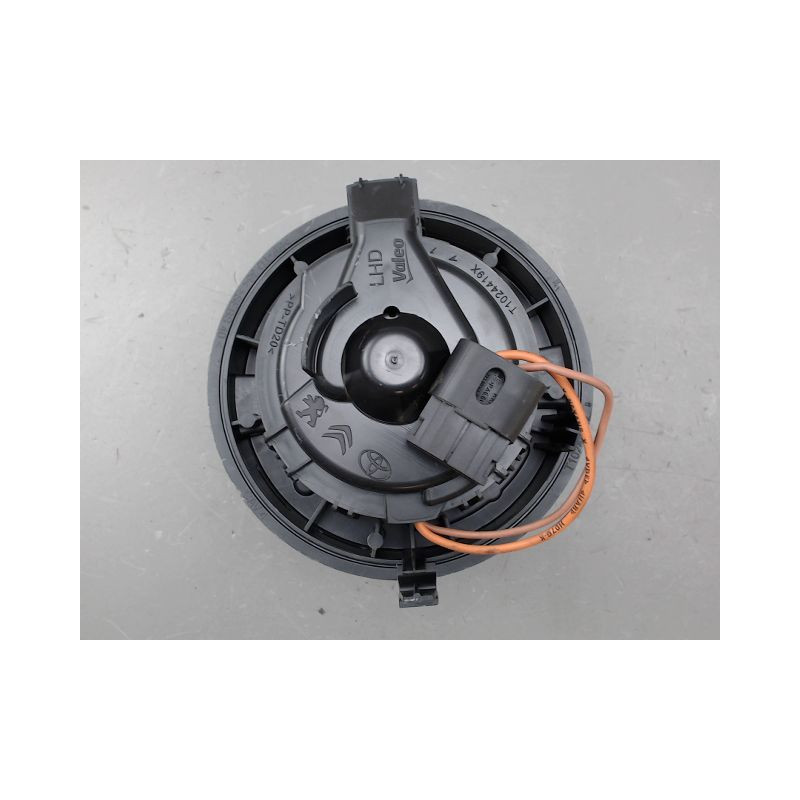 MOTEUR VENTILATEUR CHAUFFAGE CITROEN C1
