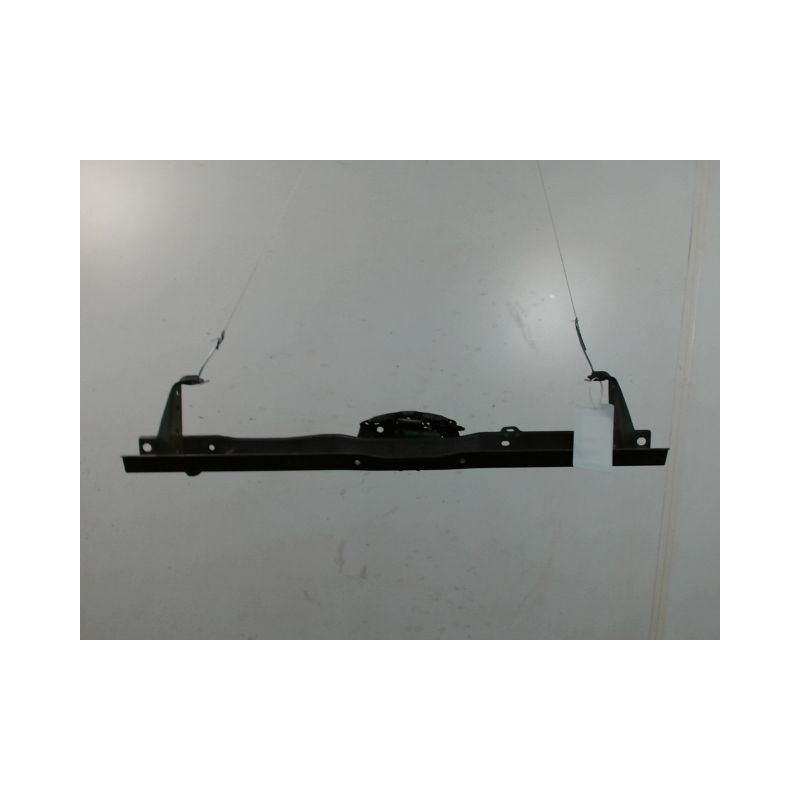 TRAVERSE SUPERIEURE ARMATURE AVANT NISSAN LEAF