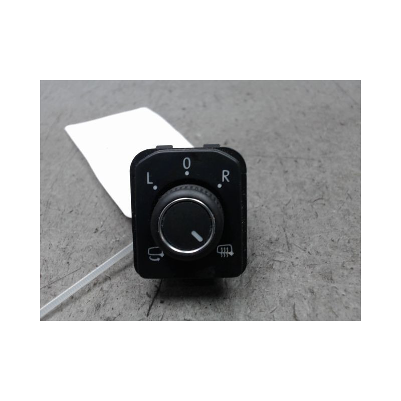 COMMANDE RETROVISSEUR EXTERIEUR ELECTRIQUE VOLKSWAGEN POLO