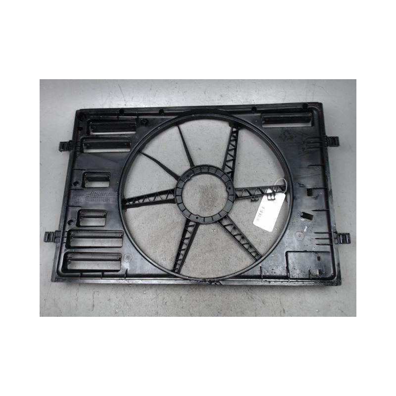 SUPPORT DE VENTILATEUR AUDI Q3