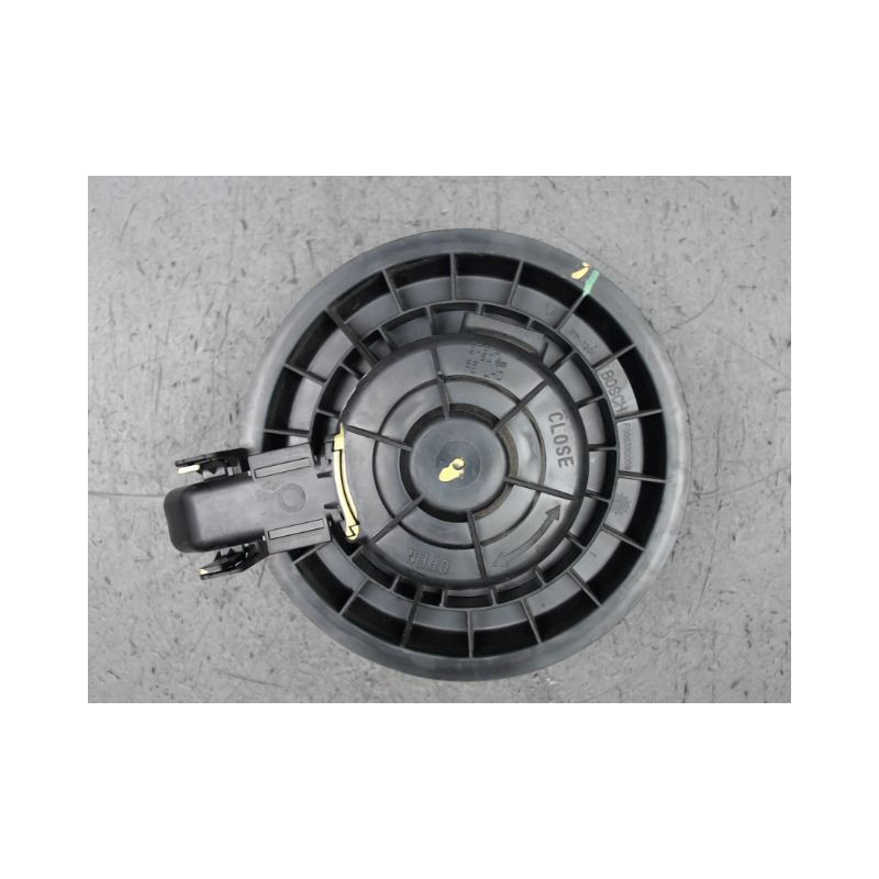 MOTEUR VENTILATEUR CHAUFFAGE HYUNDAI I20