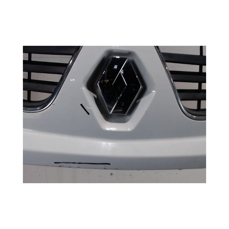 CALANDRE RENAULT TRAFIC PASSENGER