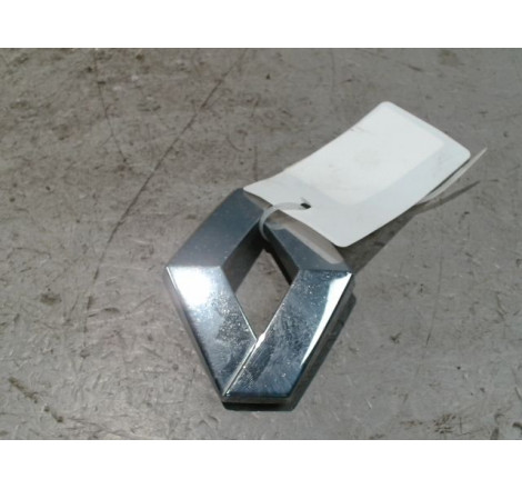 SIGLE CALANDRE