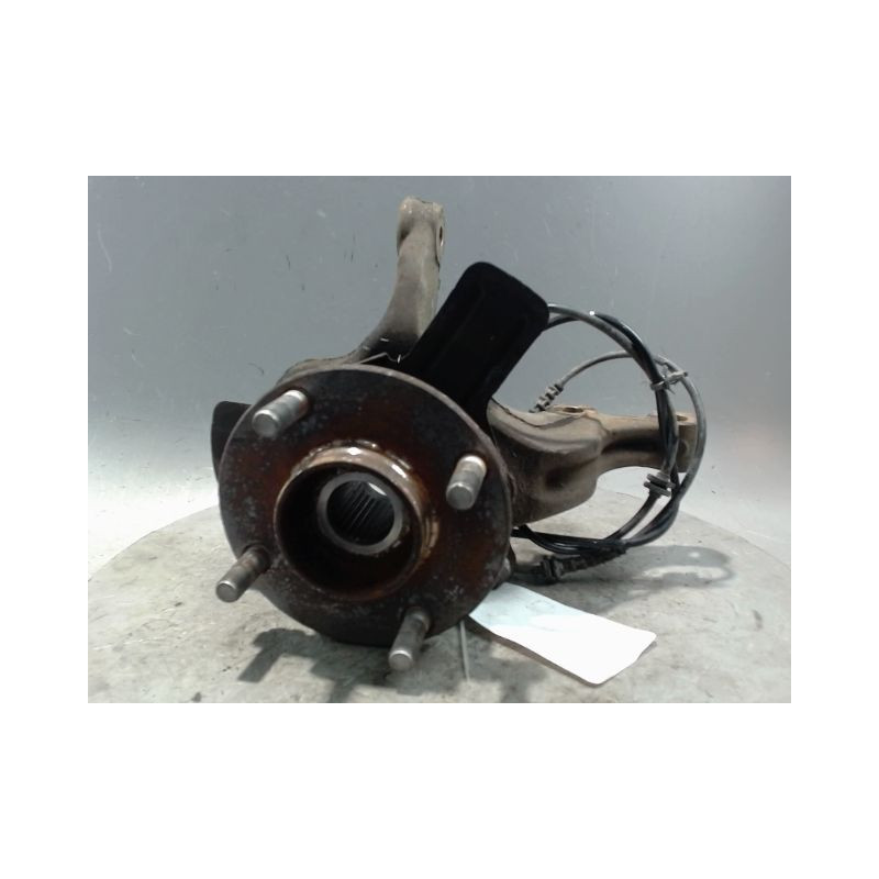PIVOT AVANT DROIT NISSAN NV200