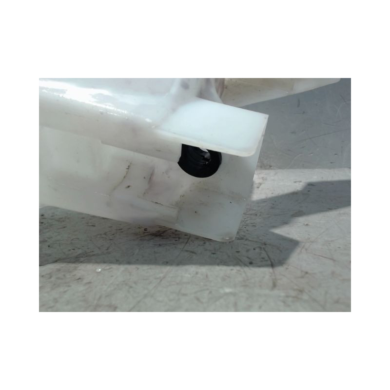 RESERVOIR LAVE-GLACE AVANT NISSAN CUBE