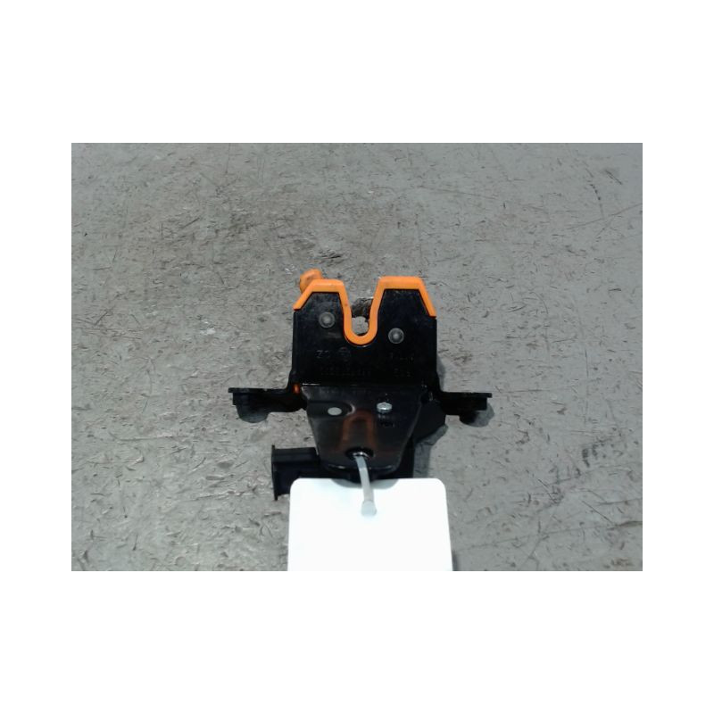 SERRURE HAYON  SKODA FABIA BREAK 00-04