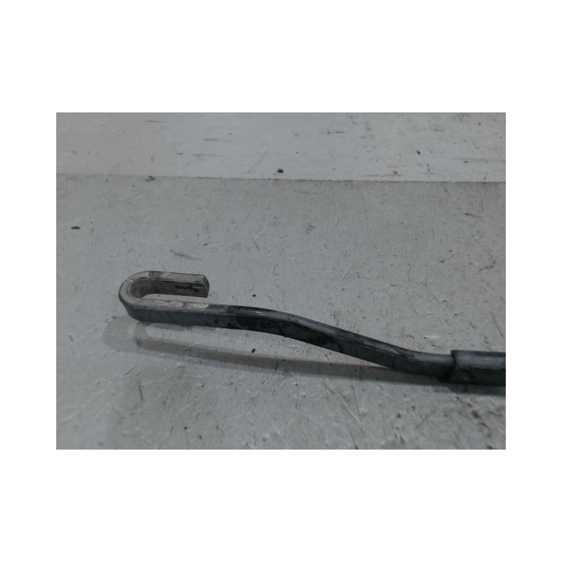 BRAS ESSUIE-GLACE AVANT DROIT TOYOTA HILUX