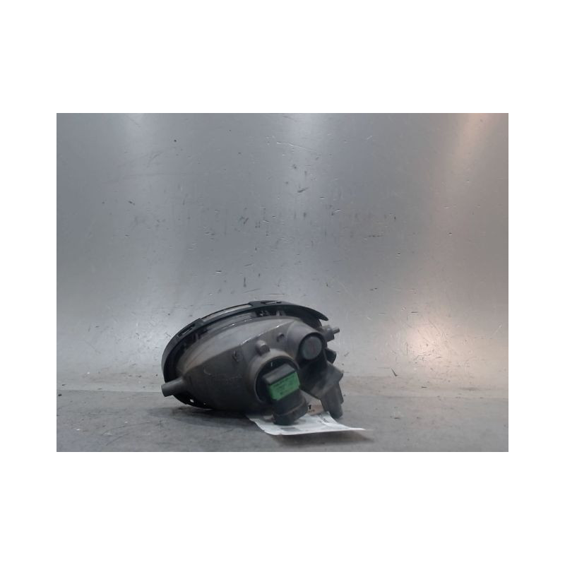 PHARE ANTIBROUILLARD AVANT DROIT MAZDA 3