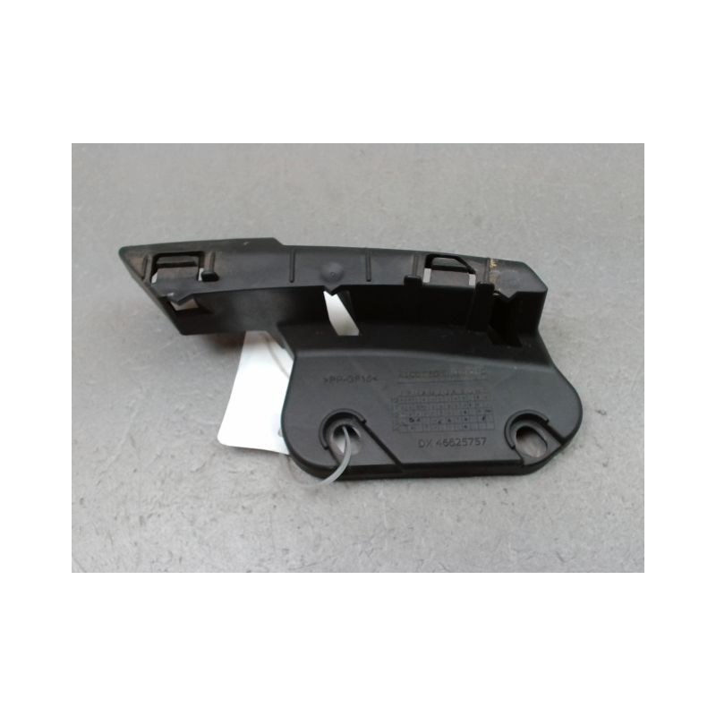 SUPPORT PHARE DROIT ALFA ROMEO GUILIETTA 2010-