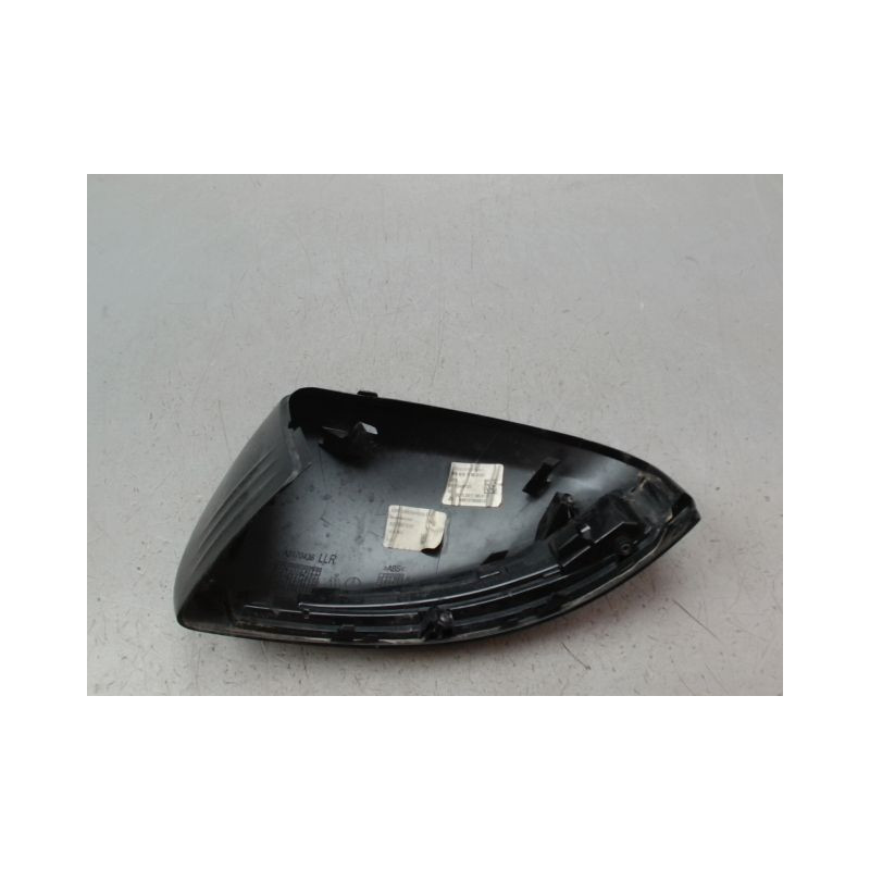 CARENAGE RETROVISEUR EXTERIEUR DROIT MERCEDES CLASSE C 2007-