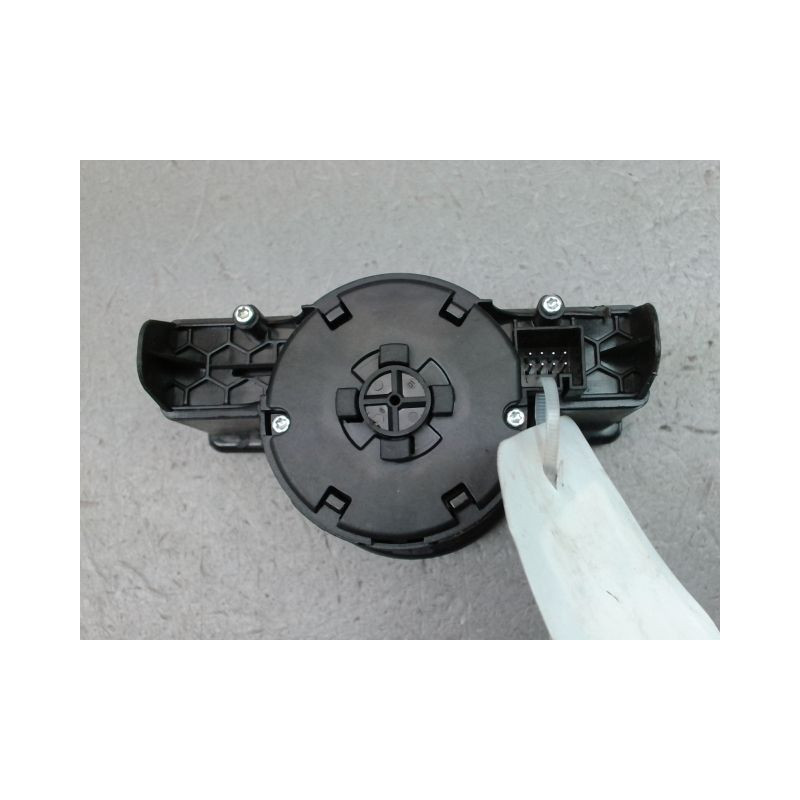 INTERIEUR COMMANDE PHARES MERCEDES CLASSE B 2008-