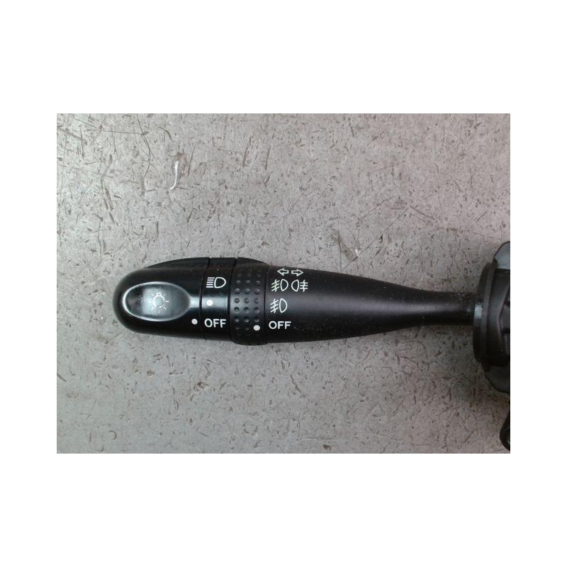 COMMANDE ECLAIRAGE TOYOTA COROLLA X Phase 2 2004-2007