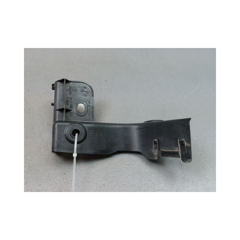 SUPPORT PARE-CHOC ARD FIAT FIORINO