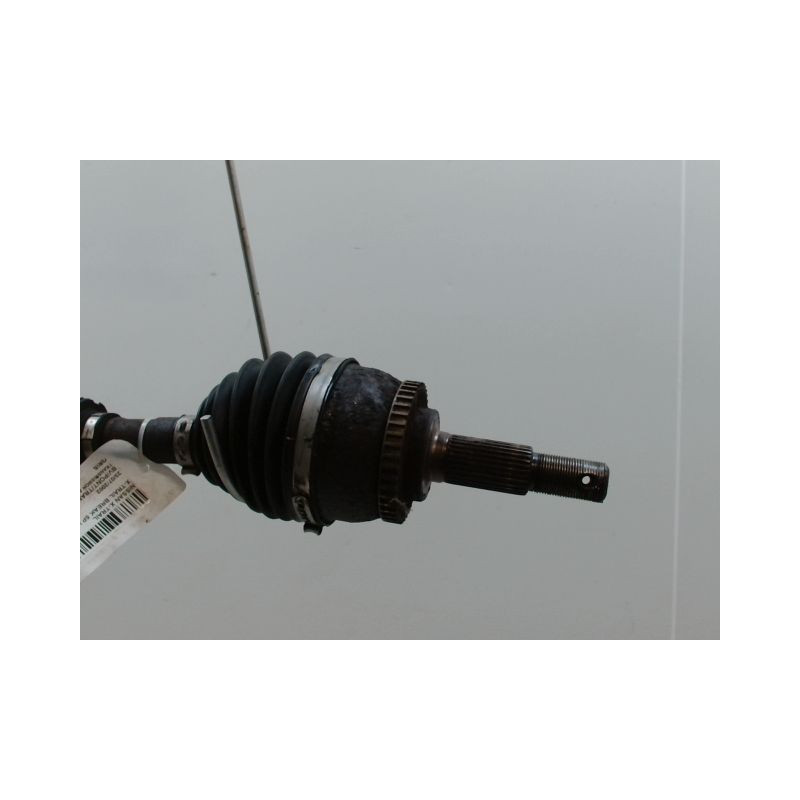 TRANSMISSION AVANT DROIT NISSAN X-TRAIL BREAK I Phase 1 2001-2003 2.0 4x4